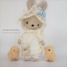 ◆fuwafuwa*chibies 春うさちゃんの着せ替えセット　ハンドメイド　羊毛フェルト　ミニチュア_画像2