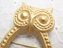 L068　ヴィンテージ　ブローチ　ふくろうデザイン　梟　ゴールドカラー　Vintage Brooch_画像4