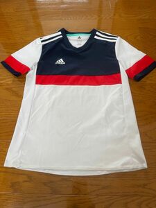 【訳あり】adidas トレーニングシャツ　ジュニア160