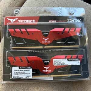 TEAM T-FORCE DARK RED デスクトップ用 メモリ ２枚組 レッド OCメモリ XMP2.0対応 DDR4 3200 16GB（8GB×2）