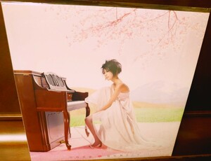 美品!中島美嘉　桜色舞うころ　インサート付き!アナログ!盤質良好!