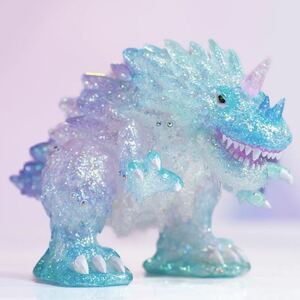 INSTINCTOY MINI ICE VINCENT GID in стойка nk игрушка Mini лёд vi n цент . свет sofvi искусство игрушка G.I.D SOFUBI SOFVI