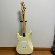 美品Fender エレキギター Stratocaster Eシリアル_画像4