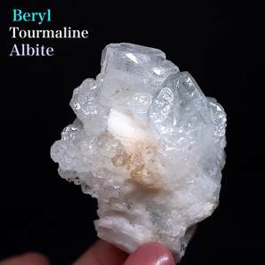 【送料無料】ベリル トルマリン アルバイト 雲母 44.7g 原石 AQ225 鉱物 原石 天然石 パワーストーン