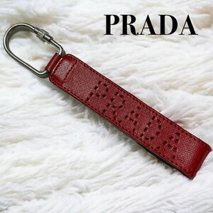 美品★PRADA プラダ キーホルダー サフィアーノレザー 本革 レッド 赤 チャーム キーリング ストラップ