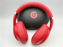 C67 1円～ 中古品 動作確認済み ビーツ Beats studio3 ワイヤレス ヘッドホン ヘッドフォン 赤 レッド ケース付き ※付属ケーブル無し※_画像1