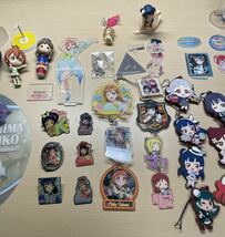 ラブライブ　グッズ　缶バッジ アクリルスタンド フィギュア タペストリー　ストラップ タオル　等　ラブライブ サンシャイン 虹ヶ咲_画像6