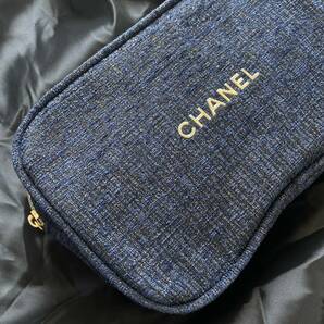 送料無料 金*青シャネル Chanel 新品正規ノベルティー2023ホリデー期間限定配布ツィードポーチ ネイビー×ゴールドラメ 非売品ノベルティ！の画像6