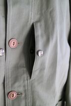 Japan vintage ジャケット / コットン カーキ グリーン ワーク カバーオール 猫目ボタン ビンテージ O4-03015-9140_画像3