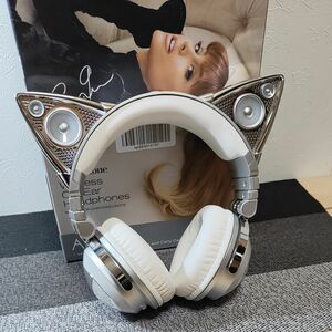 【中古品】Brookstone Wireless Cat Ear Headphones ネコ耳 ヘッドフォン ホワイト