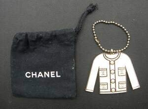 CHANEL シャネル キーホルダー　チャーム　ホワイトシャツ　袋付き　4138