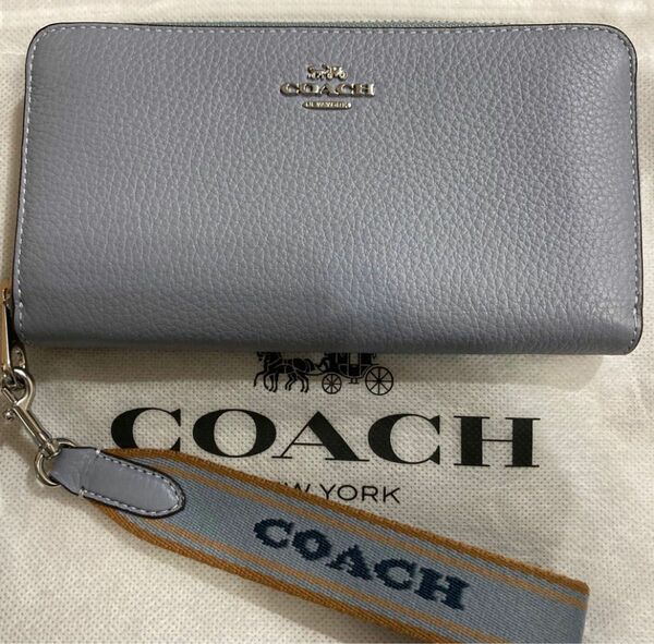 COACH 長財布 コーチ 水色 ラウンドファスナー 財布