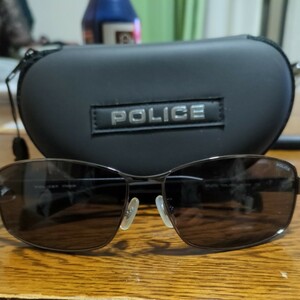 POLICEサングラスspl271j