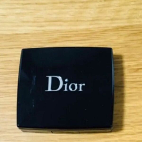 Dior クリスチャンディオール ディオール サンククルール アイシャドウ　THREE SHIRO CHANEL