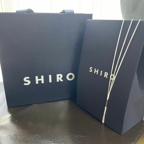 SHIRO シロ　紙袋とギフトボックス　ショッパー