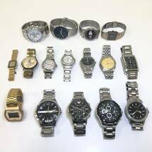 【1円～】腕時計 大量まとめ売り50点 G-SHOCK FROGMAN/ARMANI/NIXON/SEIKO/Daniel Wellington 他 デジタル アナログ【ジャンク品】_画像2