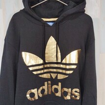 adidas パーカー プルオーバー　Men's　Ｍ　ブラック　ゴールド_画像2