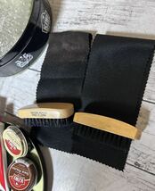 24A03-32N: KIWI SHOE SHINE KIT　靴磨きセット　その他　シューツリー シューキーパー(プラスチック製)_画像4