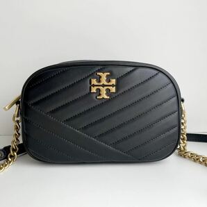 新品 TORYBURCHトリーバーチ キラ シェブロン カメラバッグ TORY BURCH ショルダーバッグ ブラック #3432510の画像2