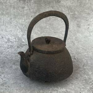 当時物 鉄瓶 茶道具 煎茶 急須 鉄器 / 骨董 うぶだし 初だし 古美術 蔵 時代 在銘 茶道 アンティーク 骨董品