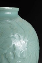 【華】某有名収集家買取品 時代物 青磁花卉紋花瓶 在銘 花入り 飾瓶 古美術 骨董品　YB230194-VQ_画像7