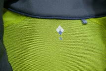 美品　モンベル mont-bell 1104920 ジオライン 3D サーマル ロングスリーブジップシャツ 長袖 メンズ Sサイズ_画像4