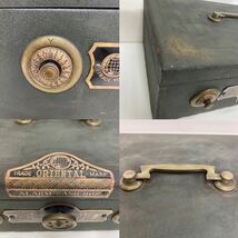 906 ヴィンテージ レトロ 手提げ金庫 ダイヤル式 ORIENTAL ALARM CASH BOX 木箱付き 当時物 コレクション TRADE MARK TOKYO JAPAN グリーン_画像3