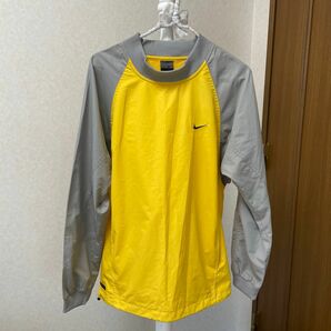 NIKE ウィンドブレーカー　Mサイズ