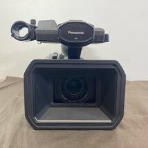 【MH-6906】中古品 Panasonic パナソニック AG-UX180 業務用 ビデオカメラ 4K バッテリー1個付属 動作品_画像2