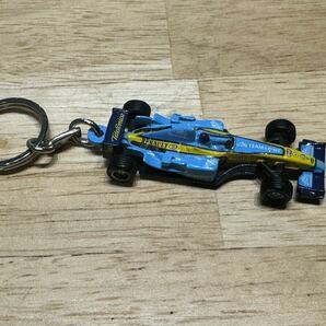 ☆RENAULT F1 Team ミニカー キーホルダー☆全長 約5.7cm（マルカン部分含まず） 車幅 約2.4cm☆の画像4