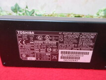 510M6843　東芝TOSHIBA ACアダプタ PA3237U-3ACA 15V 8A_画像2