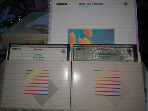 Apple //,//e,//c,ⅡGS用　DOS3.3 system Master,Apple soft Samplerディスク　とDOS Users Manual