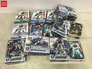 1円〜 同梱不可 ジャンク 1/144等 シャア専用ザクII、ガンダムベース限定 RX-78 ガンダム ペインティングモデル他