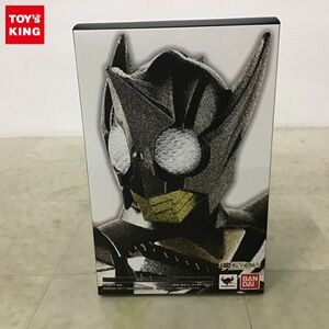 1円〜 未開封 S.H.Figuarts 真骨彫製法 仮面ライダーカブト 仮面ライダーパンチホッパー