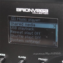 ブリオンベガ BRIONVEGA Radiocubo.it TS525BN MP3 USB ipod touch付き FMラジオ ACアダプタ 元箱 オフホワイト 中古 美品_画像2