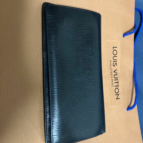 LOUIS VUITTON 財布