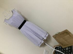 アクシーズファム☆バックバラスリットドレス、ワンピース☆紙タグ付き新品　　ラベンダー