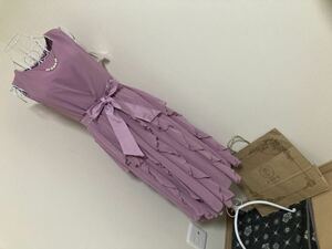アクシーズファム☆チャーム.おリボンベルト付きラッフルスカートドレス、ワンピース☆紙タグ付き新品　淡ピンク