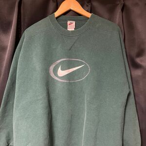 90s NIKE ナイキ　トレーナー　スウェット　緑　グリーン　古着　 長袖 ロゴ刺繍 秋冬