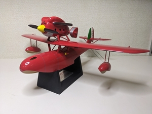 Wing Club Wing Club Red Pig Savoia Savoia S21 Folgore 1/24 Scale Figure