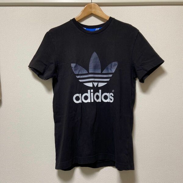 adidas ロゴ　プリント　Tシャツ