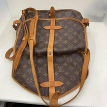 3133 LOUIS VUITTON ルイヴィトン モノグラム ソミュール 30 M42256 ショルダーバッグ _画像10