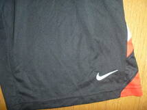 MENS' NIKE DRI-FITの黒のハーフパンツ　M 526_画像2