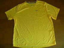 MENS'黄色のNIKE RUNNING DIVISIONのＴ－シャツXLARGE 536_画像1