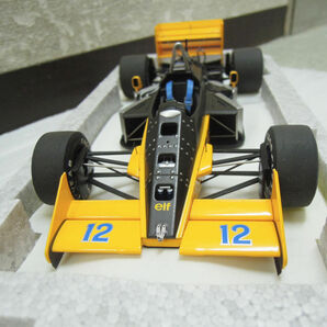 3901) AUTOart オートアート 1/18 ロータス 99T ホンダ F1 日本GP 1987 #12 アイルトン・セナの画像6