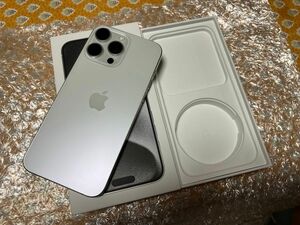 美品　iPhone 15 Pro Max 256GB AppleCare+2025年11月まで有効 バッテリー100%