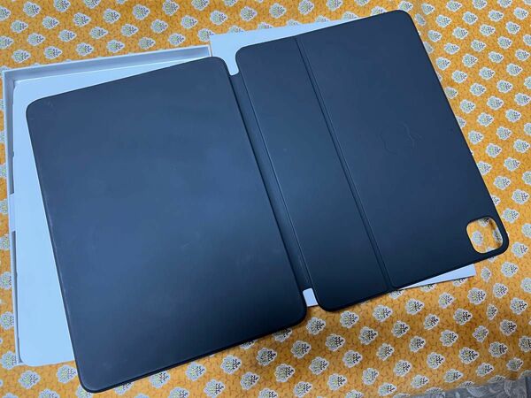Apple Smart Keyboard Folio 日本語　11インチiPad Pro iPad Air対応　MXNK2J/A