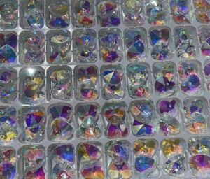 品質重視100個ハート型ビーズ シャンデリア用2穴14ｍｍリング付きクリスタル ガラス製 オーロラ デコトラ アクセ　マスク サンキャッチャー