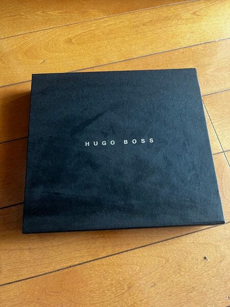 Hugo Boss の箱