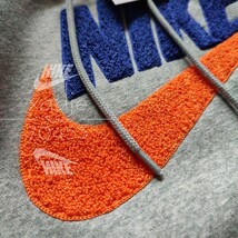 新品 正規品 NIKE ナイキ 立体 ロゴ 上下セット スウェット パーカー パンツ セットアップ 灰 グレー 紺 ネイビー オレンジ 裏起毛 L_画像5